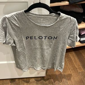 Peloton tee